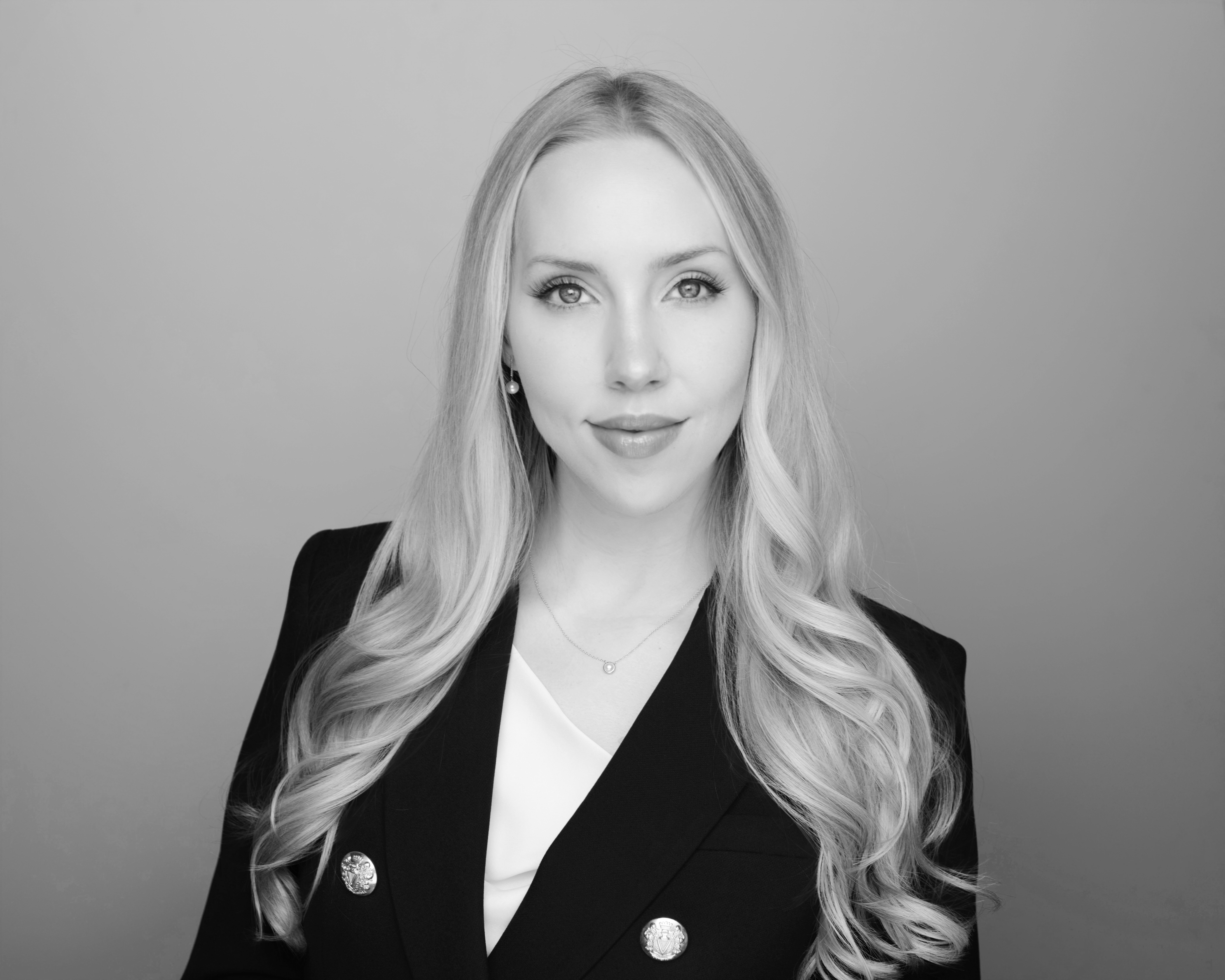 Olivia Mozdzierz headshot